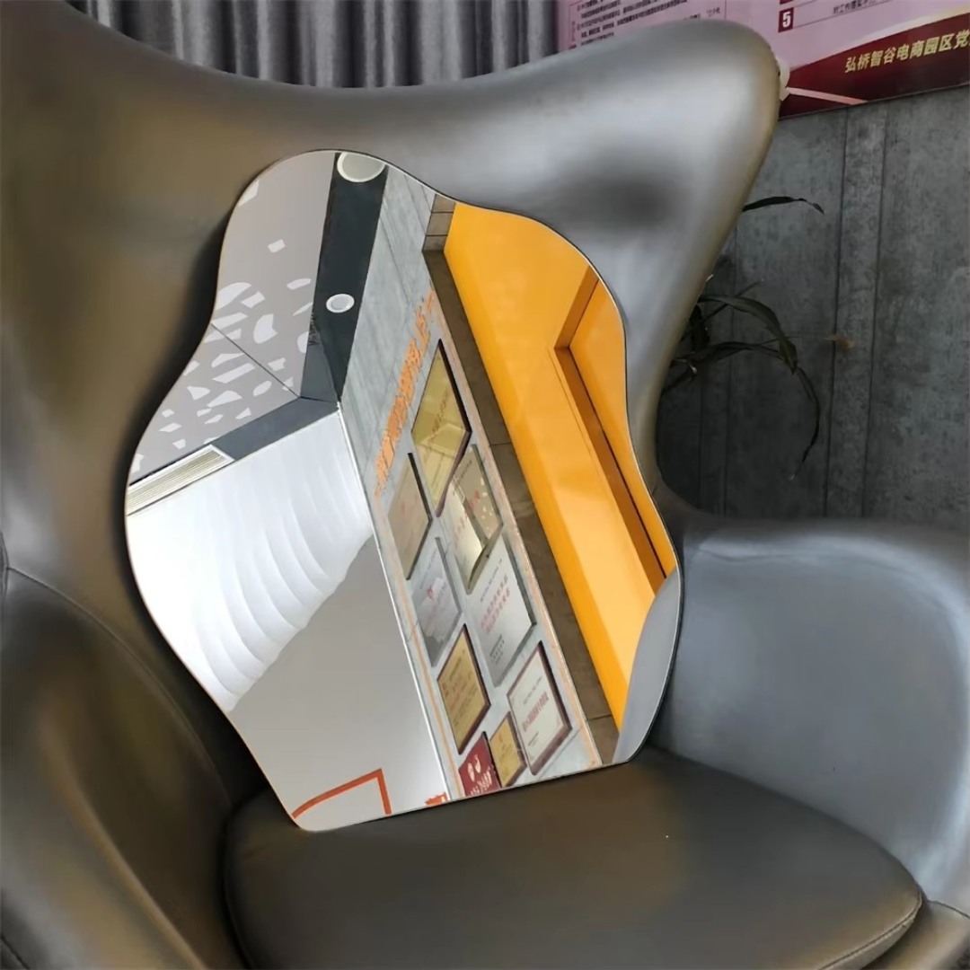 Bruchsicherer Acryl-Wandspiegel in Wolkenform – Dekorativer Spiegelaufkleber für Badezimmer und Wohnzimmer