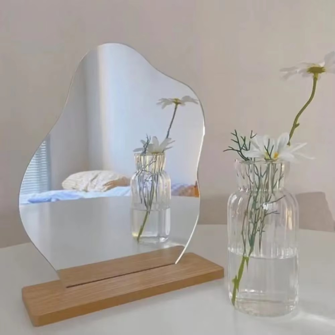 Rahmenloser Acrylspiegel in Wolkenform – Dekorativer Holzspiegel für Make-up und Wohnräume