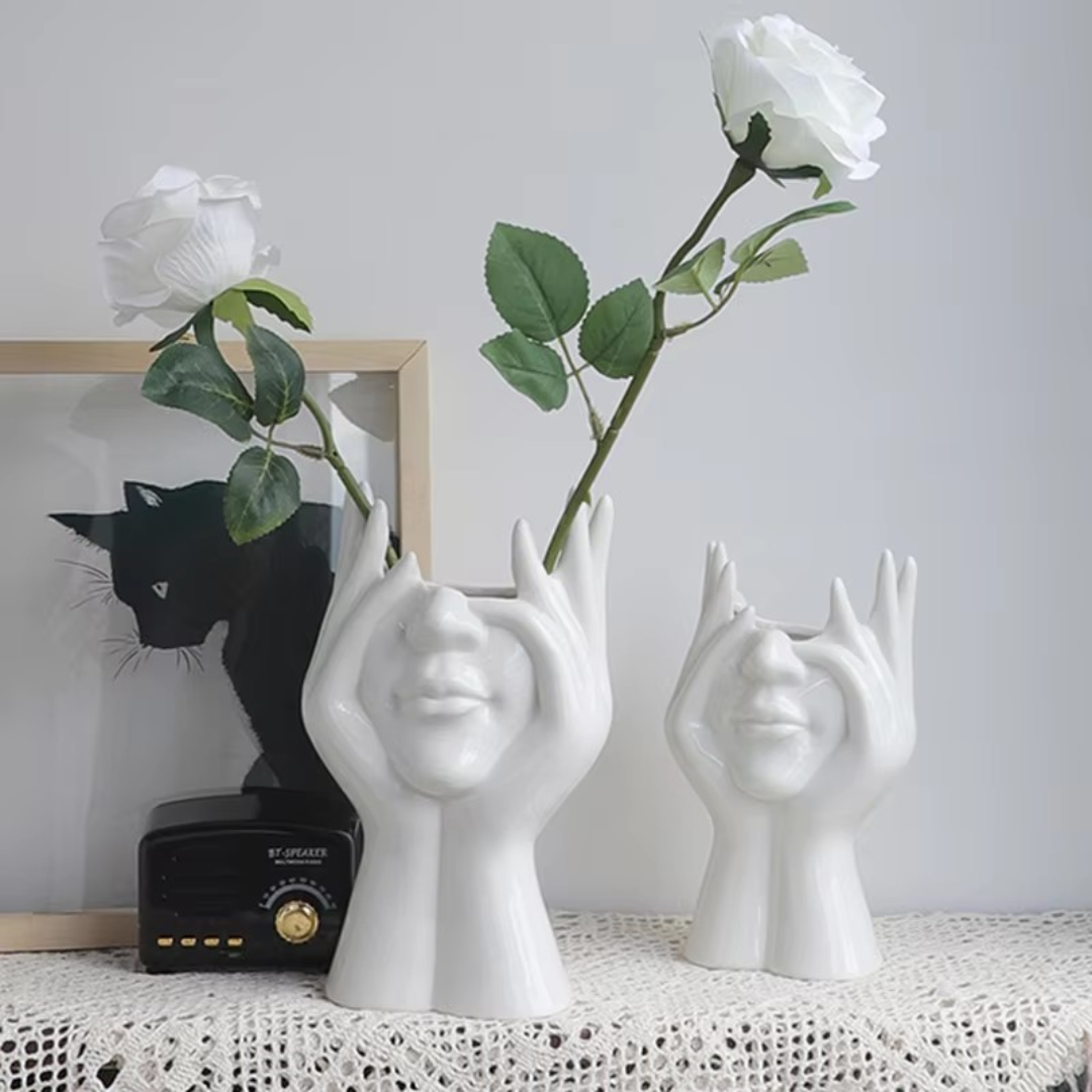 Keramik-Vase im Nordic Design – Künstlerische Blumenvase in Form eines Frauenkörpers für stilvolle Wohnraumdekoration